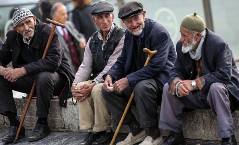 Emekliye yeni zam belli oldu: Kesin rakam için tarih verildi