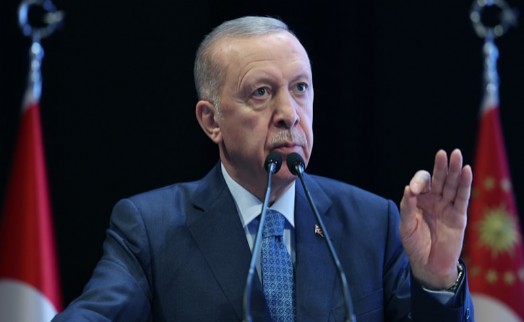 Erdoğan'dan Papa'ya 'Paris' telefonu