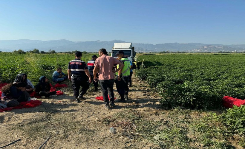 Kamyonla geri manevra yaparken Ayşenur'u ezerek öldüren şoförü de çocuğun yakınları öldürdü