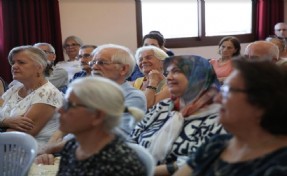 Konak’ta sağlıklı hizmet yayılıyor: ‘İleri Yaş’ kursiyerlerine ücretsiz tarama