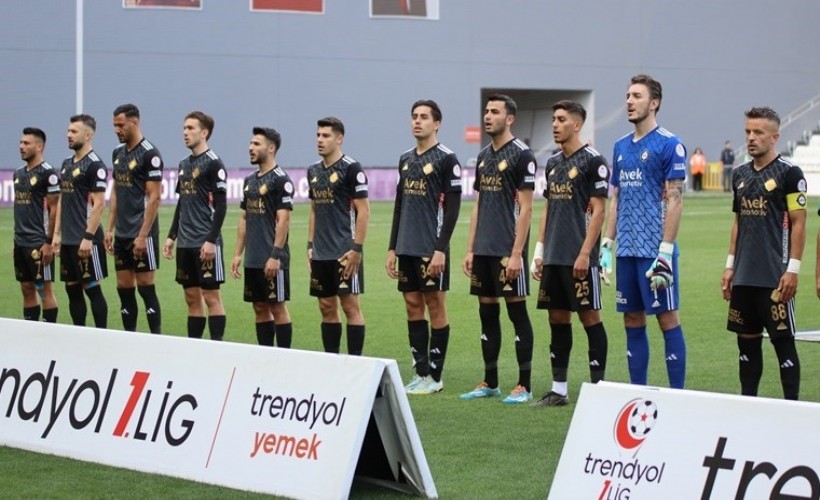 Mali sıkıntılar sürüyor: Altay'da futbolcular eski formayı giyecek!