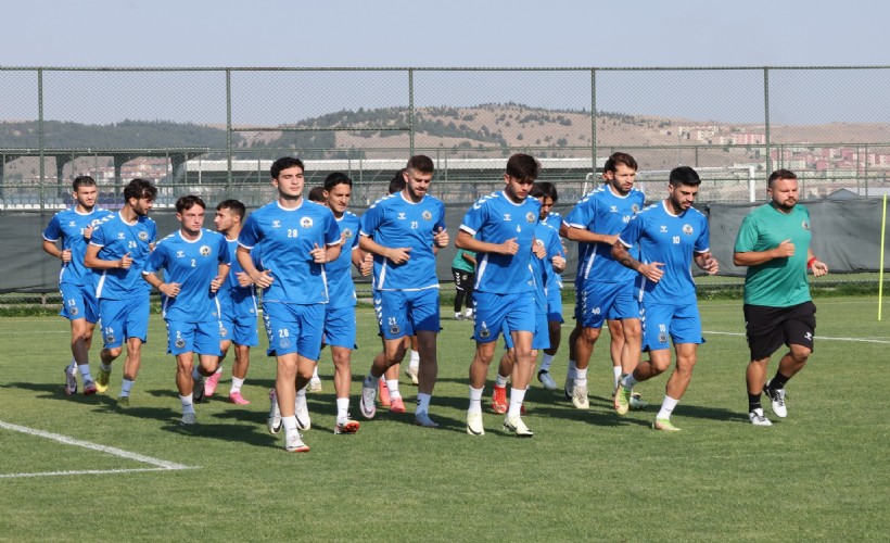 Menemen FK'da kamp bitti