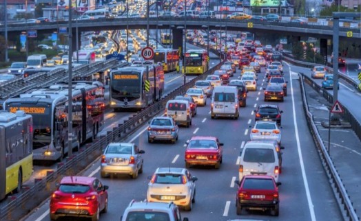 Motorlu taşıtlar yönetmeliğinde beklenmedik hamle! Yetki artık kimde?