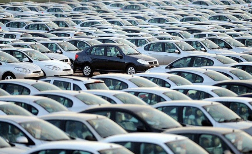 Otomobillere kur zammı yolda: Uzman isim tarih ve oran verdi!