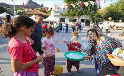 Yangın yerinde umutlar yeniden yeşeriyor