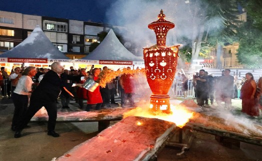 3. Uluslararası Menemen Çömlek Festivali başladı; Görkemli açılış