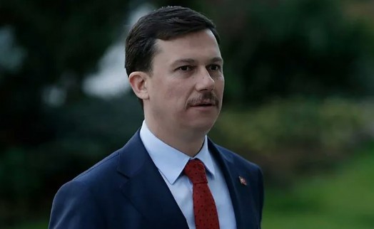 AK Parti Genel Başkan Yardımcısı Fatih Şahin hastaneye kaldırıldı