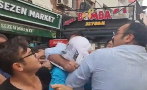 Alsancak'ta gerginlik; TGB ve Öncü Gençlik, ABD askerinin başına çuval geçirdi