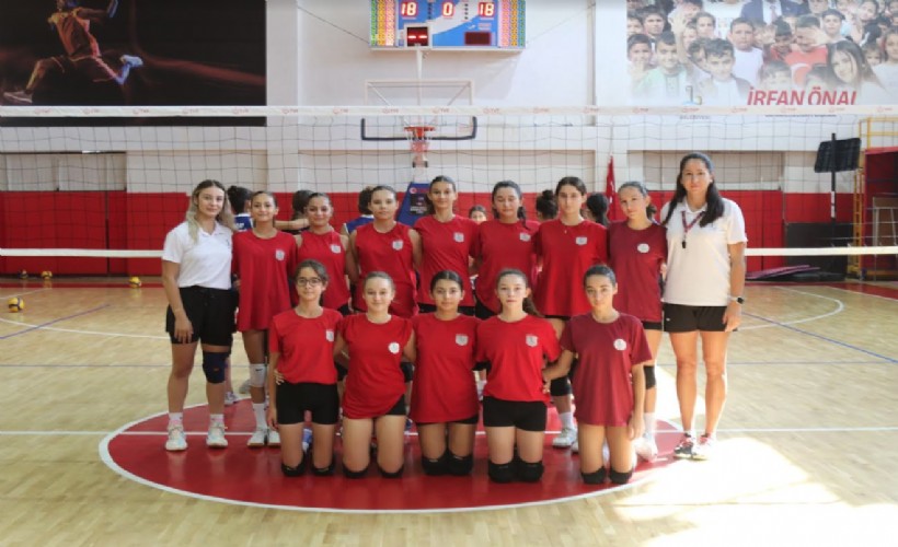 Bayraklı’da 9 Eylül voleybol turnuvası