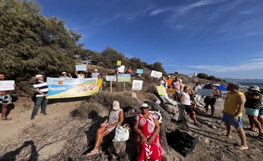 Bodrum'da çevrecilerden kum zambaklarının korunmasına yönelik etkinlik