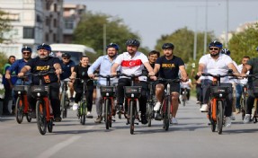 Buca’da yollar bisikletlilerin oldu