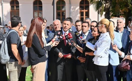 CHP'den Beyoğlu Belediyesi binasının tahliyesine tepki