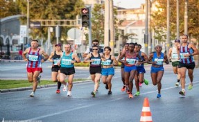 İzmir'de 9 Eylül Yarı Maratonu günü