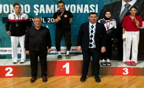 İzmirli sporcular madalyalarla döndü