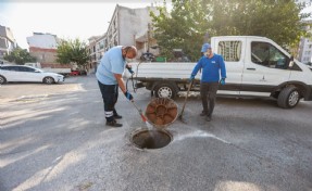 Karşıyaka’da haşerelere karşı tam saha mücadele