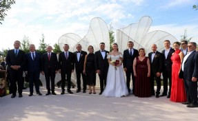 Özel ve Kılıçdaroğlu nikah şahidi oldu