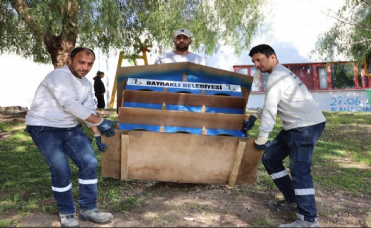 Bayraklı’da sokak hayvanlarına yeni yuva