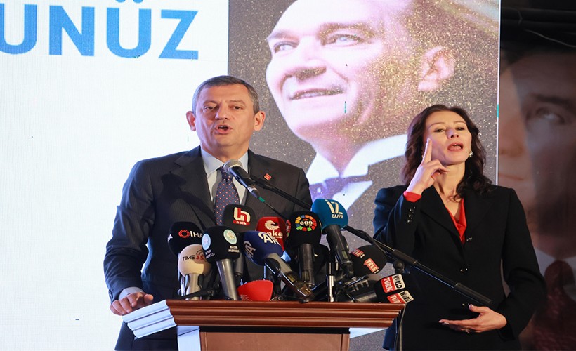 CHP Lideri Özel, İzmirli gazetecilerle buluştu: Siyasi oyunun parçası olmayacağım