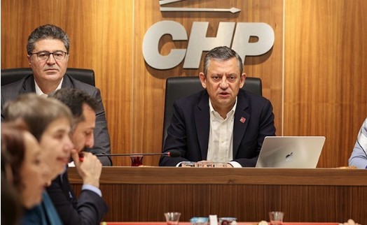 CHP'de gündem iki ayrı kriz