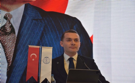 EGİAD'da yeni başkan Muhlis Kaan Özhelvacı oldu