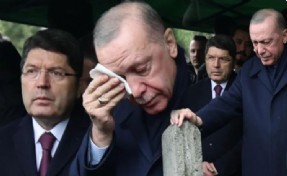 Erdoğan gözyaşlarını tutamadı