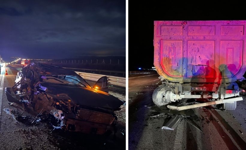 Sandıklı'da TIR'a otomobil çarptı: 1 yaralı