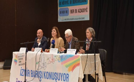 Tunç Soyer, 'İzmir Barışı Konuşuyor' panelinde konuştu: Silahların bırakıldığının müjdesini duyacağız