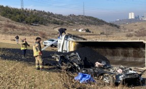 Zift yüklü kamyon kaza yaptı: 3 belediye personeli öldü