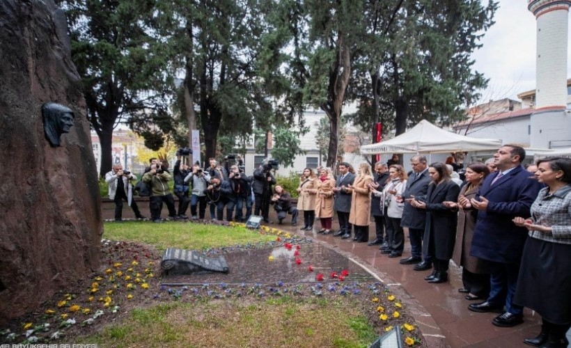 Zübeyde Hanım vefatının 102. yıl dönümünde anıldı