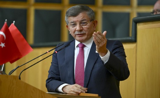 AK Parti'nin davetine bir olumsuz yanıt da Davutoğlu'ndan