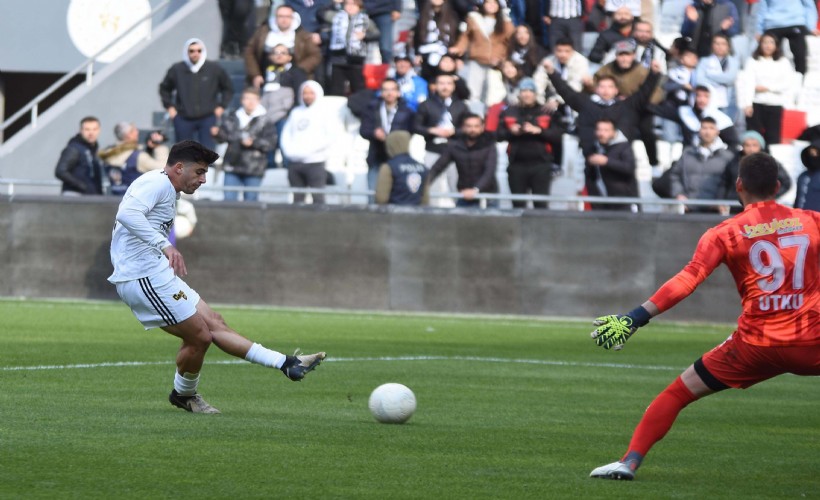 Altay'ın stadı reklamsız kaldı