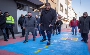 Başkan Tugay Güzel İzmir Hareketi’ni başlattı