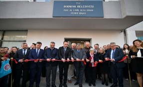 Bornova’nın kalbinde anlamlı açılış; Prof. Dr. Kamil Okyay Sındır’ın adı verildi