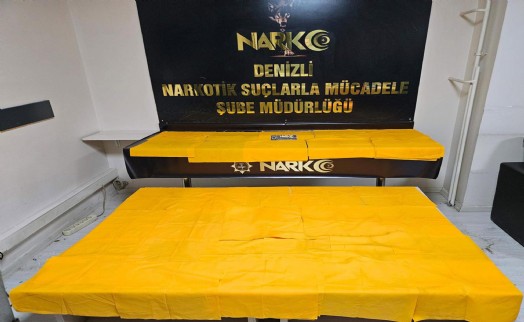 Denizli'de, kağıtlara emdirilmiş bonzai ele geçirildi