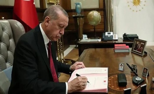 Erdoğan'dan gece yarısı atamaları