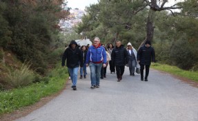 Güzelbahçe'de hocalardan önce ders sonra doğa yürüyüşü