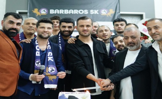 İzmir Barbaros Spor yeni sezonu görkemli bir geceyle açtı