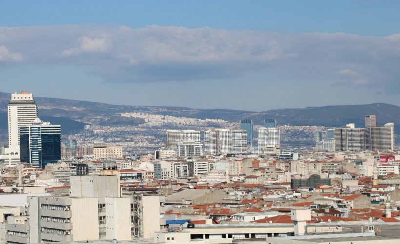 İzmir'de hava kirliliği 6 ilçede ulusal değerlerin üzerinde