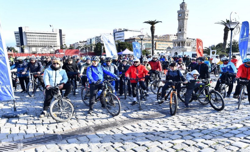 İzmir hafta sonunun tadını Bisikletli Pazar’la çıkarıyor