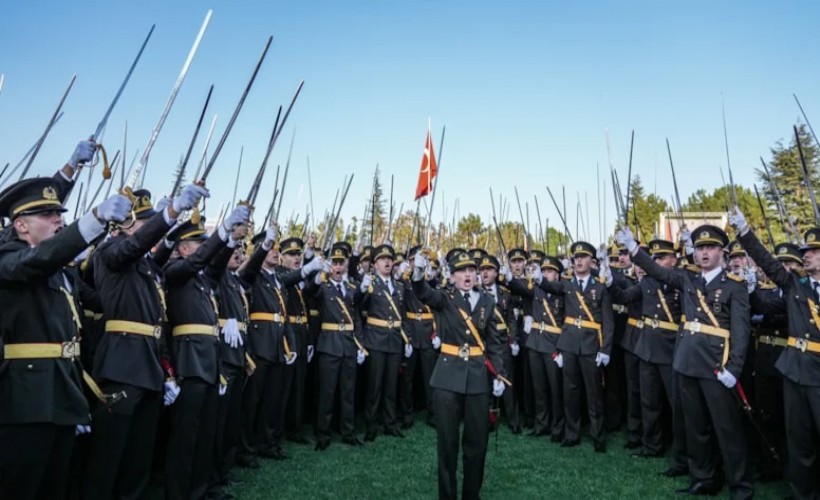 MSB'den ihraç edilen teğmenlere ilişkin açıklama