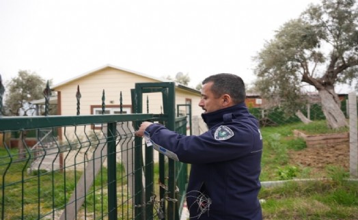 Torbalı Belediyesi, tarımı yok eden 'Hobi bahçelerini' mühürledi