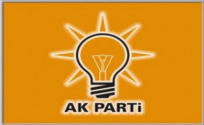 AK Parti'de dört kişi adaylıktan çekildi