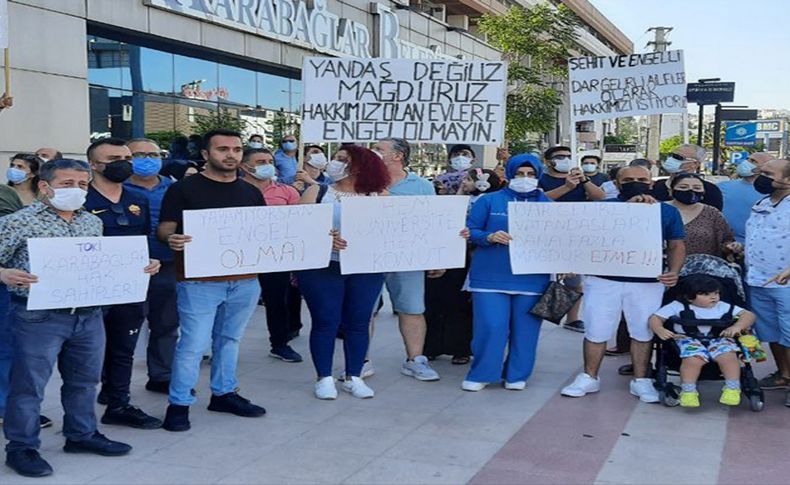 Karabağlar Belediyesi önünde TOKİ açıklaması!