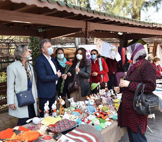 Bornova'da 14 Şubat’a özel 'Hediyelik Eşya Günleri'