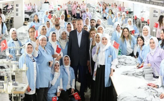 Cumhurbaşkanı Erdoğan kadın işçilerle buluştu