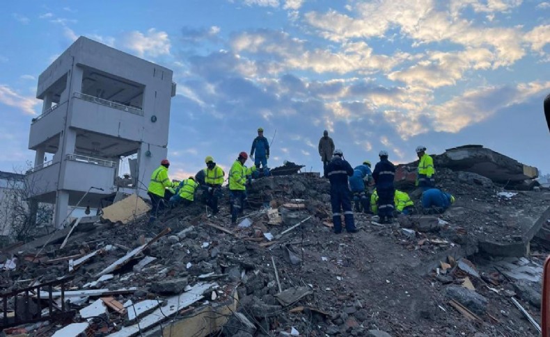 TÜPRAG’tan deprem bölgesine yardım seli