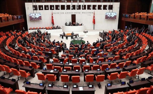İYİ Parti’nin önerisine AK Parti ve MHP yanlışlıkla ‘evet’ oyu verdi