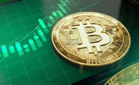 Bitcoin 10 ayın zirvesinde... Kritik seviyeyi aştı!