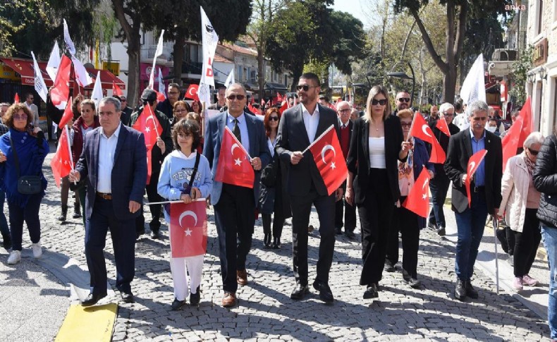 Atatürk'ün Foça'ya gelişinin 89. yıl dönümü törenlerle kutlandı