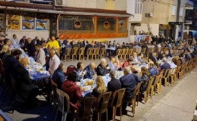 Eski İzmir Erzurumlular Derneğinden 500 kişilik iftar sofrası